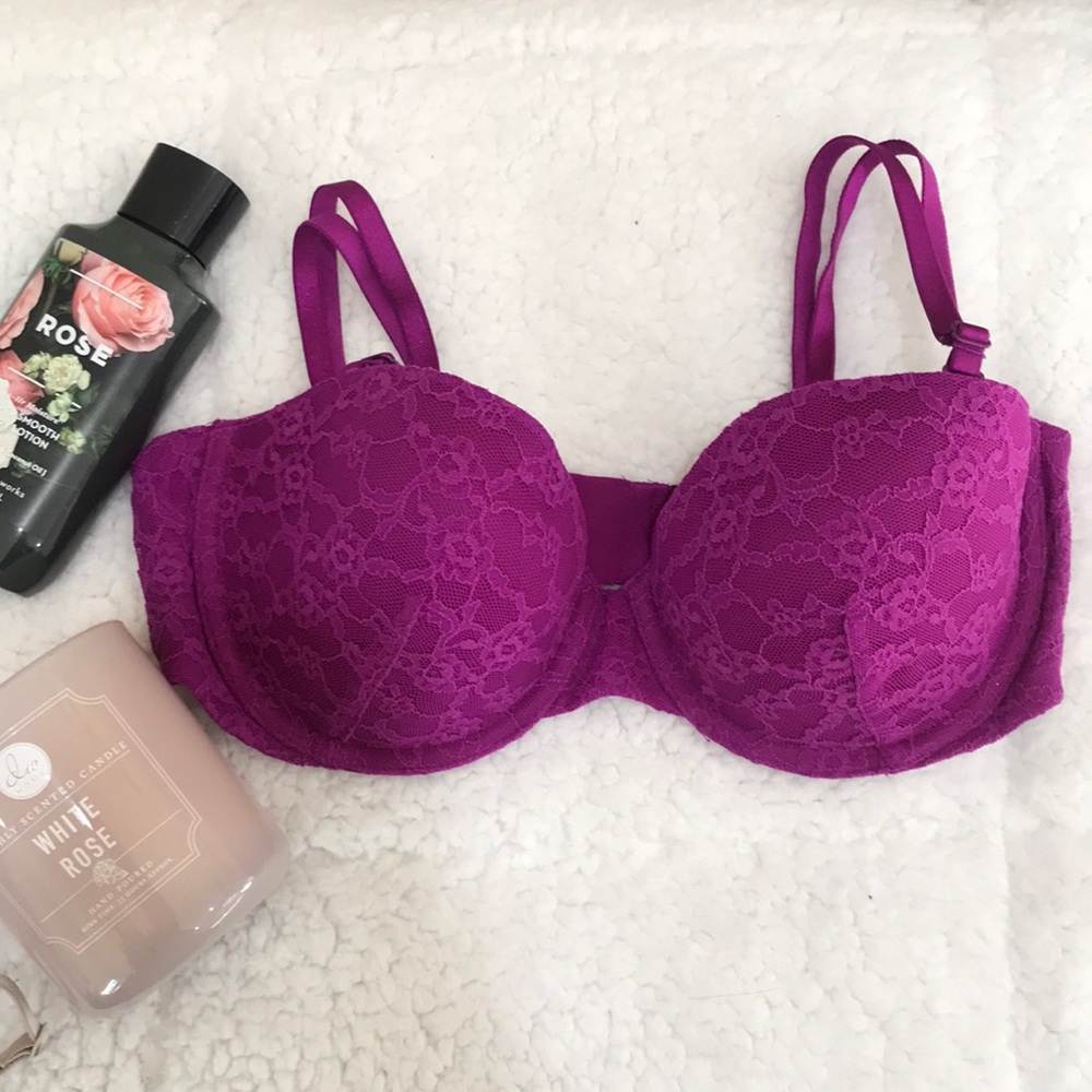 Victoria’s Secret lace bra